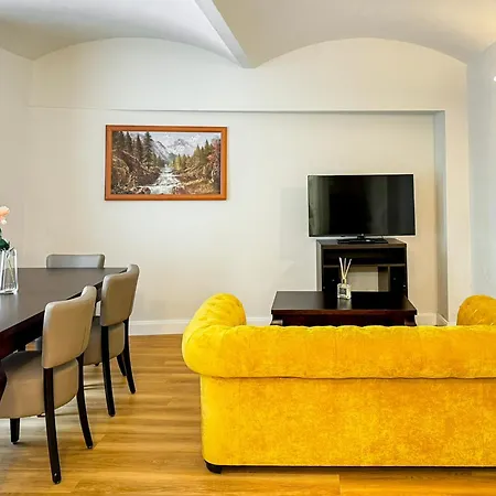 Le Theatre Apartmán *