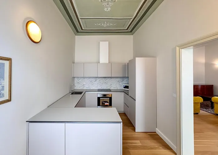 Boutique Le Theatre Apartment *