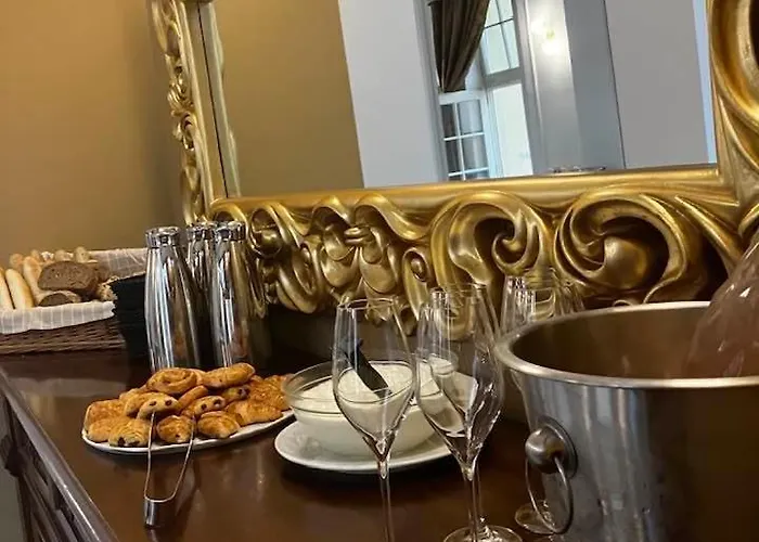 Boutique Le Theatre Apartment