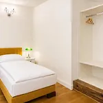 Boutique Le Theatre Apartment *