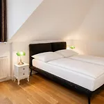 Boutique Le Theatre Apartment