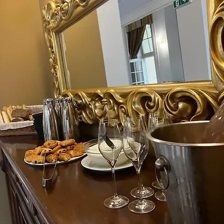 Boutique Le Theatre Апартаменти