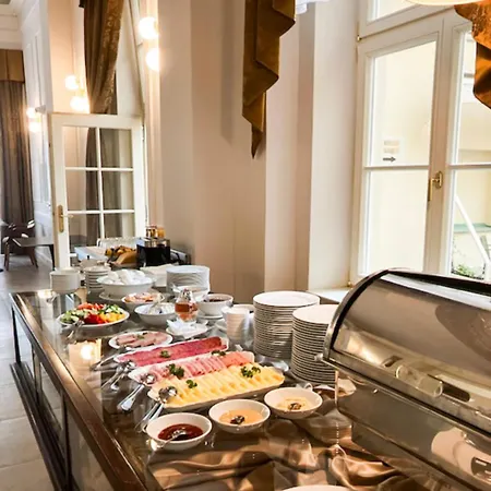 Le Theatre Mariánské Lázně