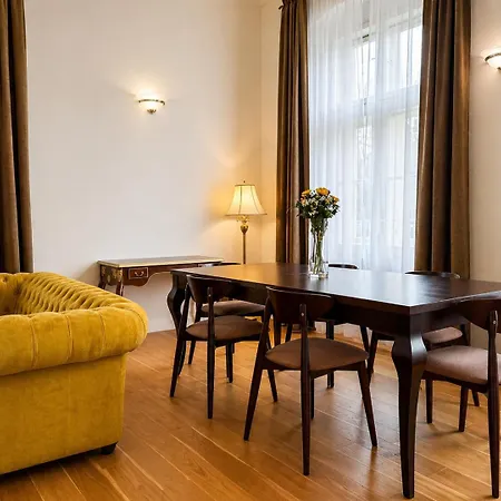 Boutique Le Theatre Apartmán *